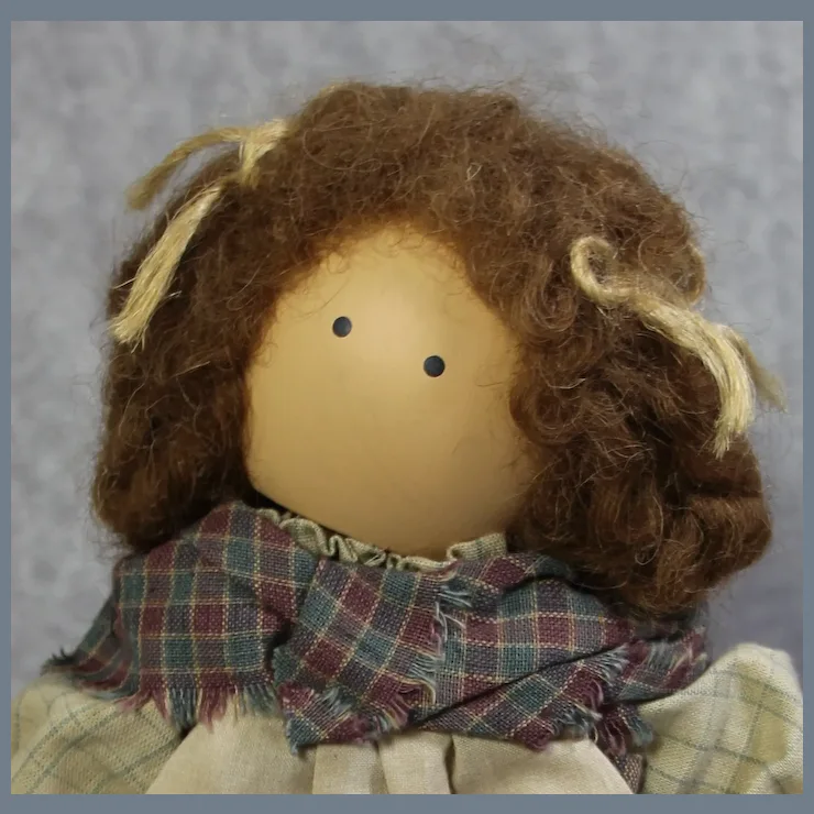 Vintage Lizzie High Folk Art Wood Doll Eveline High Easter Egg Hunt Girl! 3 Vintage Lizzie High Folk Art Wood Doll Eveline High Easter Egg Hunt Girl! - Image 3