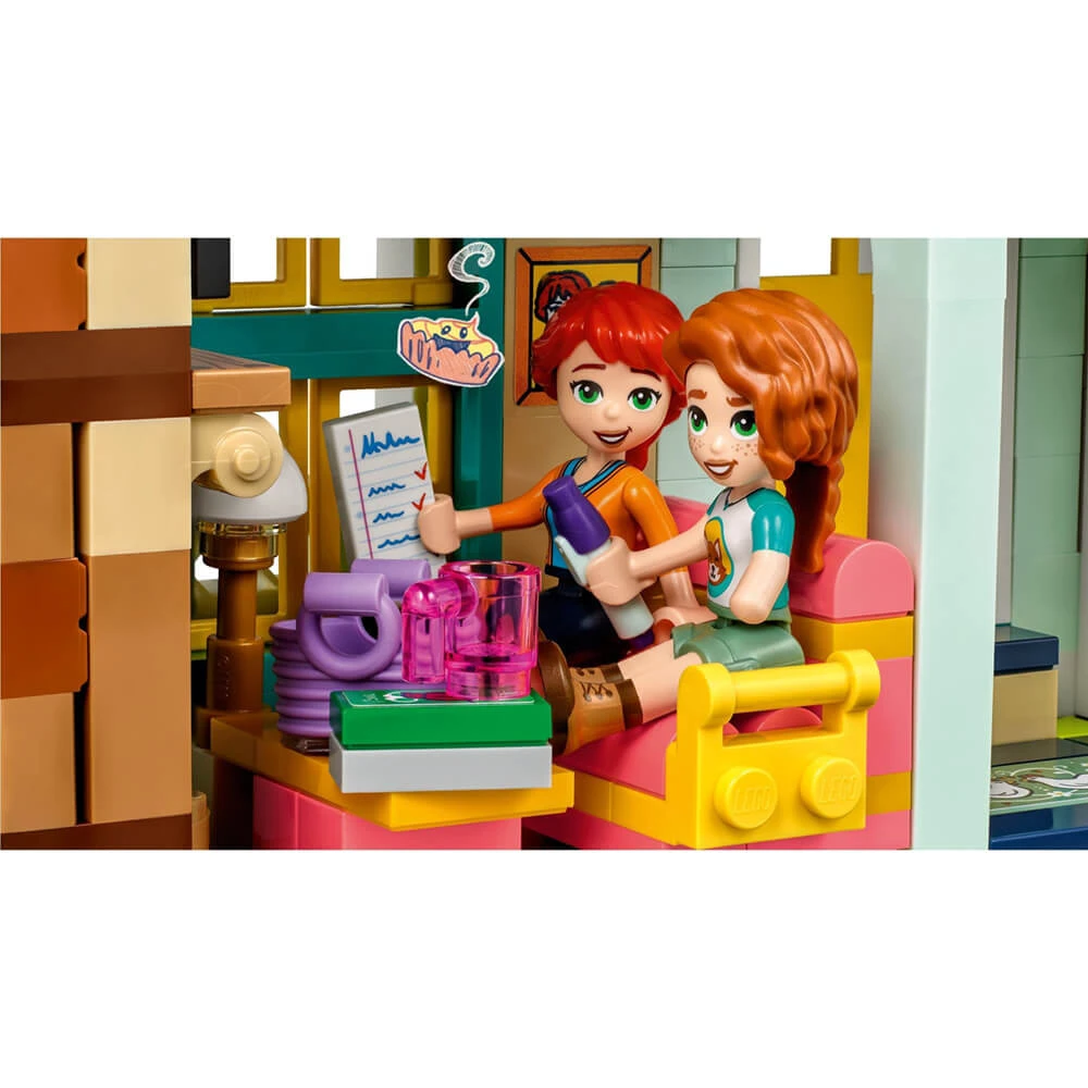 LEGO® Friends Autumn's House 853 Piece Building Kit (41730) 7 LEGO® Friends Autumn's House 853 Piece Building Kit (41730) - Image 7
