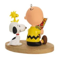 Hallmark The Peanuts® Gang Sunday Morning Funnies Ornament -KidKraft Shop the peanuts r gang sunday morning funnies ornament 4 33074954109112